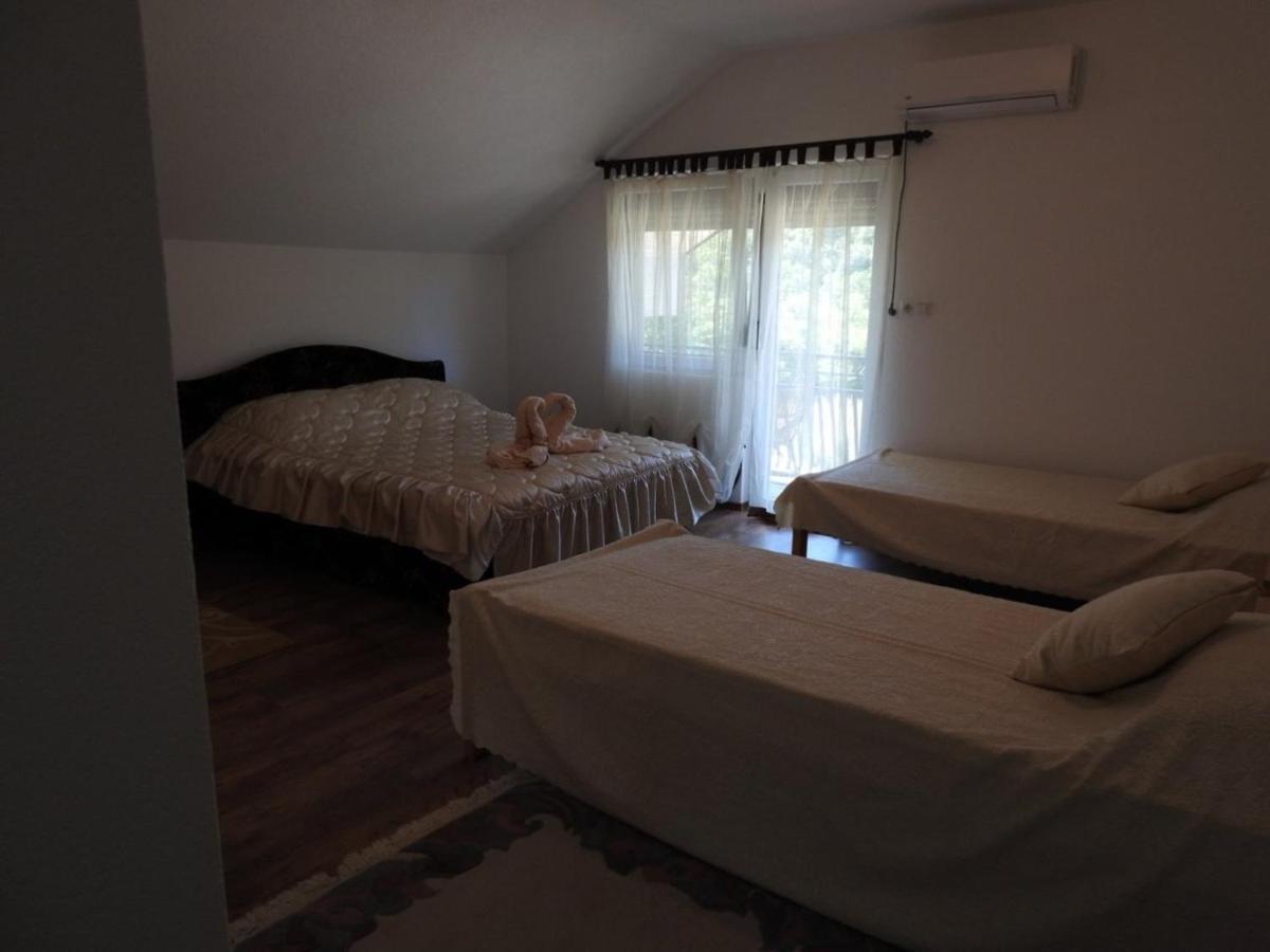 Omar & Una Apartmani Bihać Exteriör bild